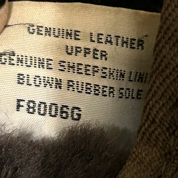 UGG Australia Classic Short 5825 Chocolate Sheepskin Winter Boots US Size 7 - Picture 7 of 8